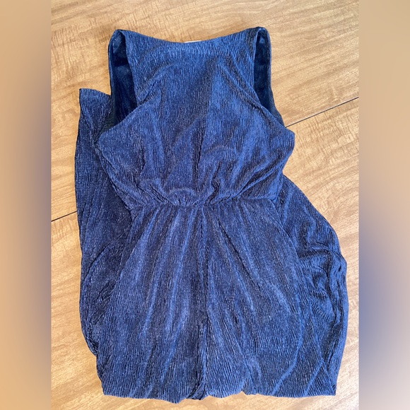All In Favor XS navy blue textured jumpsuit - Picture 3 of 3